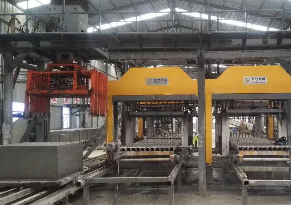 免蒸(zhēng)加氣塊(kuai)設備 水(shui)泥發泡(pào)砌塊設(shè)備視頻(pín)