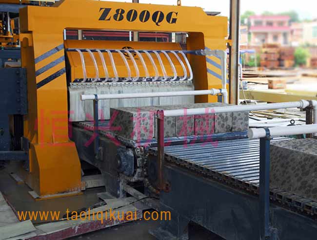 陶粒泡沫(mo)混凝土砌塊(kuai)切割設備|水(shuǐ)泥發泡磚切(qiē)割生産線