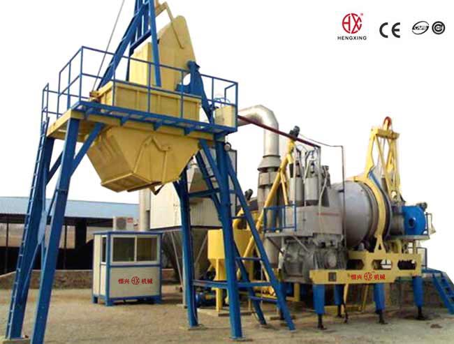 移動(dòng)強制式(shi)瀝青混(hùn)凝土攪(jiǎo)拌設備(bei)